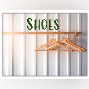 Wooden Hangers Set